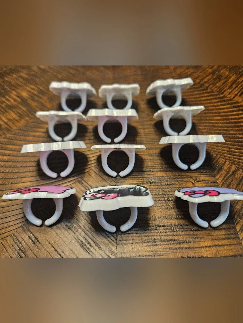 🎉 3 Items/$15 🎉 Sanrio Hello Kitty Rings For Party Favors Or Dress Up